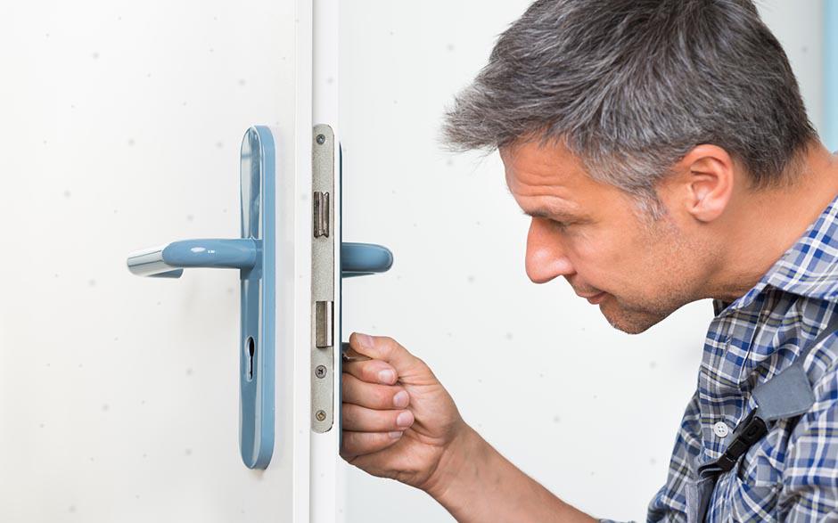 serrurier ouverture de porte Voisins-le-Bretonneux